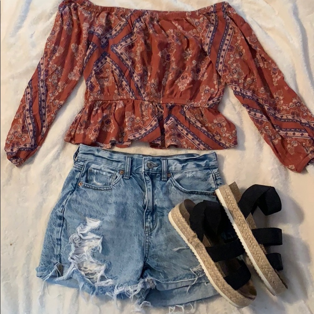 AE Off the shoulder crop top